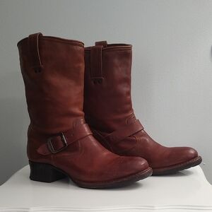 Frye Chestnut Leather Heeled Boots